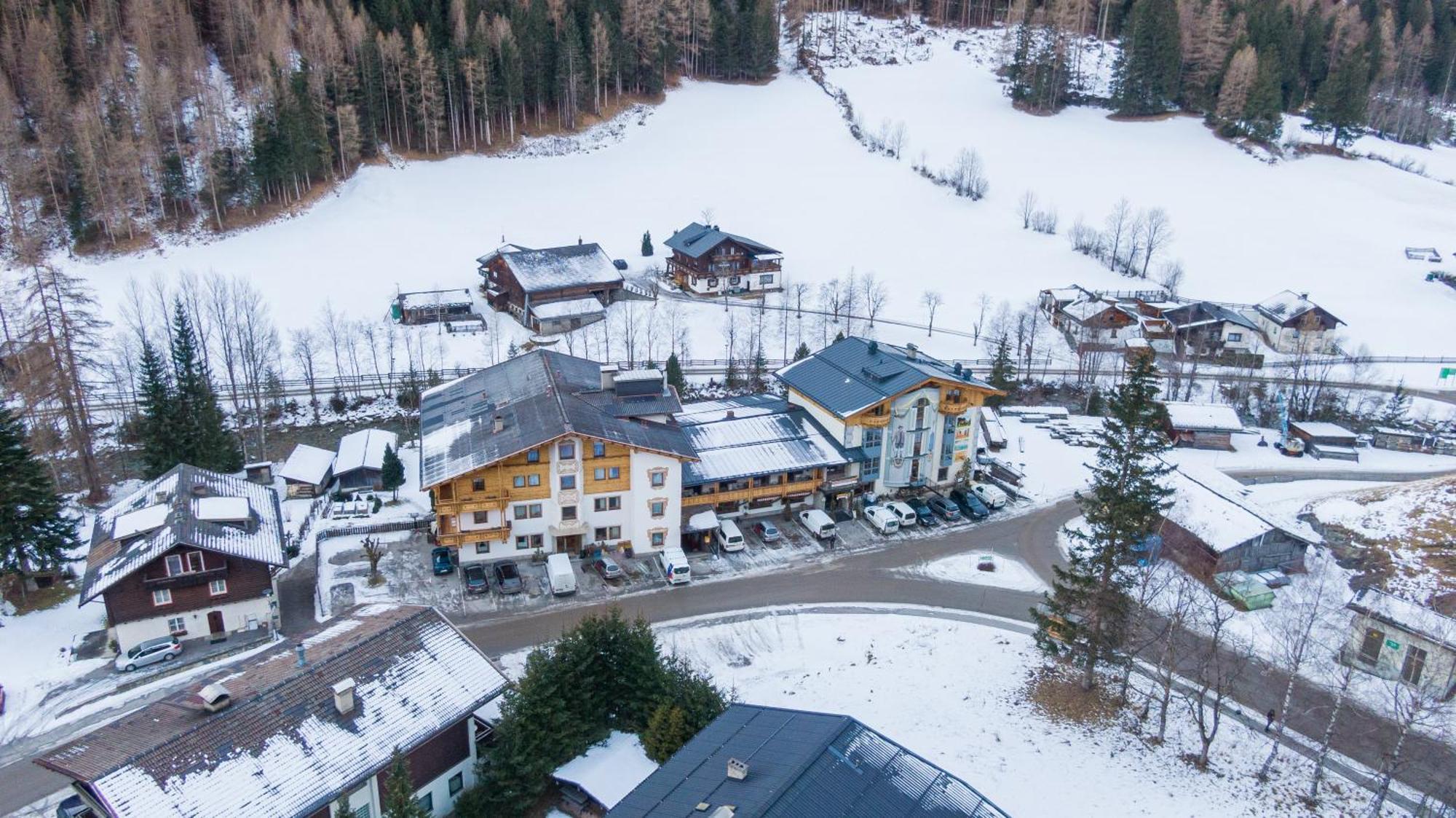 Hotel Kaerntnerhof Heiligenblut Exterior photo
