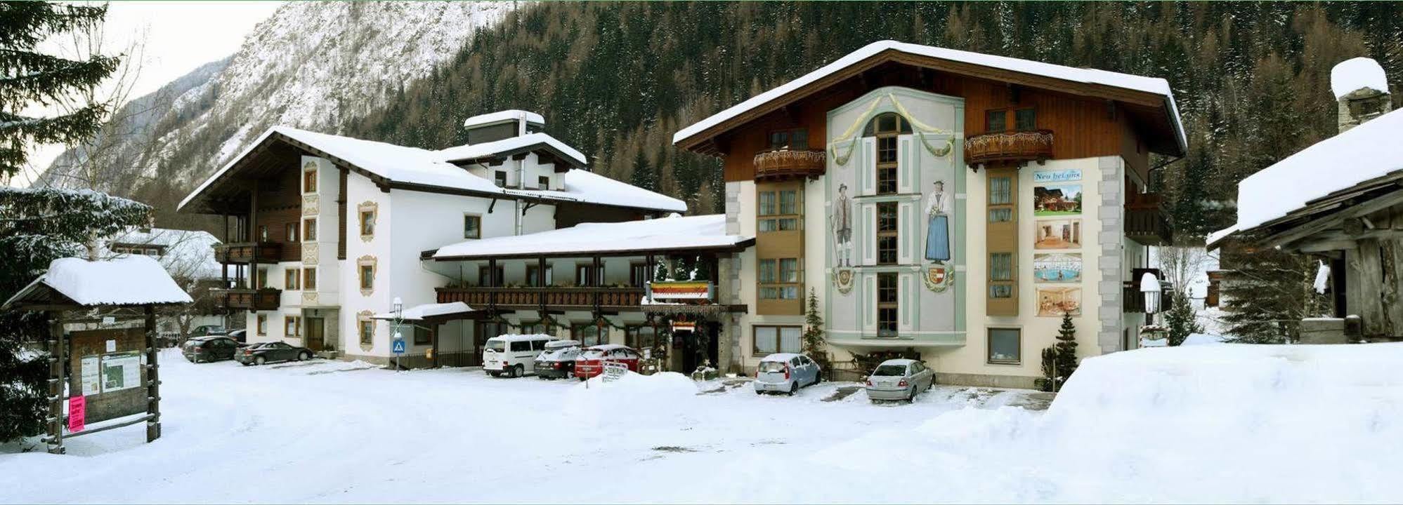 Hotel Kaerntnerhof Heiligenblut Exterior photo